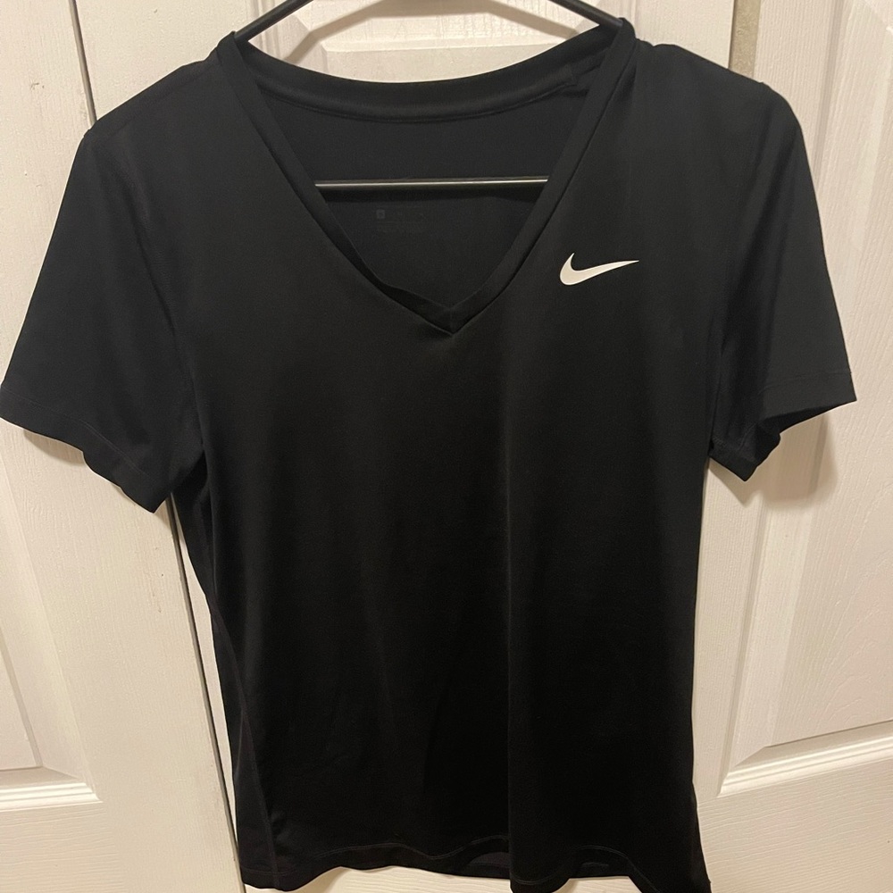 Nike dri fit top